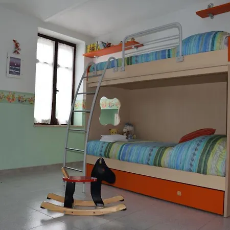 Casa Dei Ciliegi بيت للعطل CastellʼAlfero